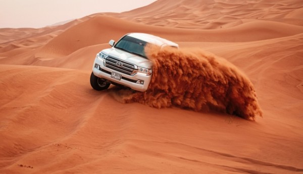 Dubai Desert Safari + Dubai Tourist Visa