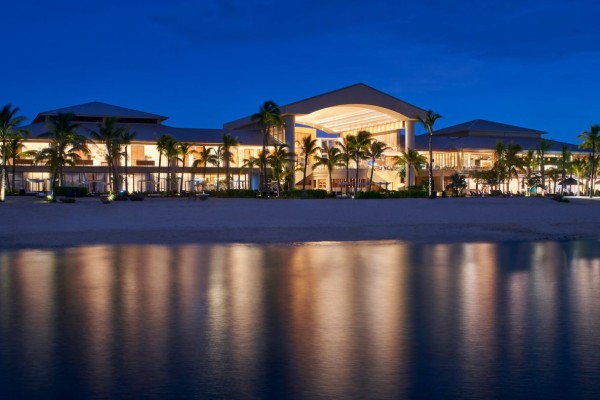 Mauritius Honeymoon Packages - Le Meridien Ile Maurice