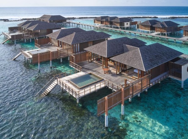 Maldives Paradise Escapes - Villa Nautica (Paradise Island Resort)